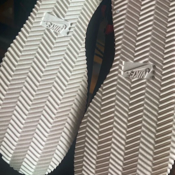 Nike NSW Sunburst Green Leather Winter Sneaker Boots Womens - Picture 9 of 10